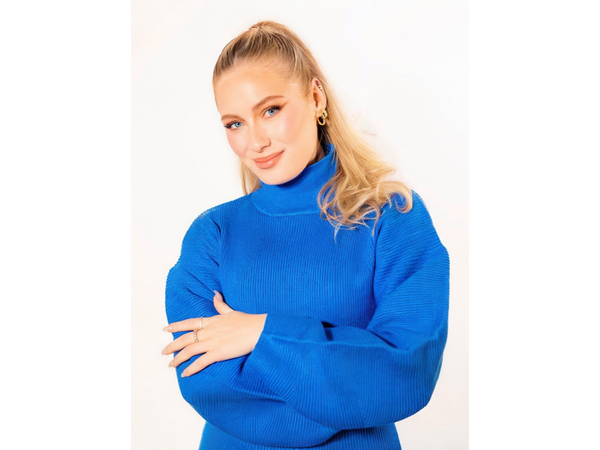 WIKTORIA TALKS I TOLD SANTA